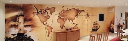 DECOR MARINE Salon thème Marine : Décor peint, imaginé et réalisé pour un particulier de Montélimar,thème Marine à voile. Réalisation de 11m x 2,4m.