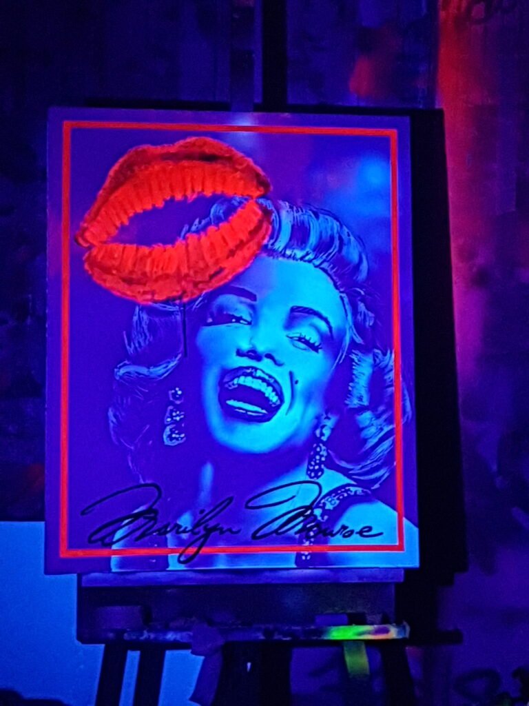 MARILYN MONROE - Toile 92x73cm - Peinture invisible offrant une vue de jour et une de nuit.